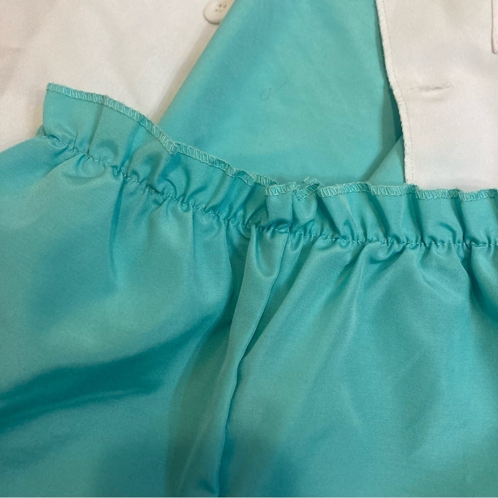 Kids Green Scrub Set with Jacket - Picture 2 of 8